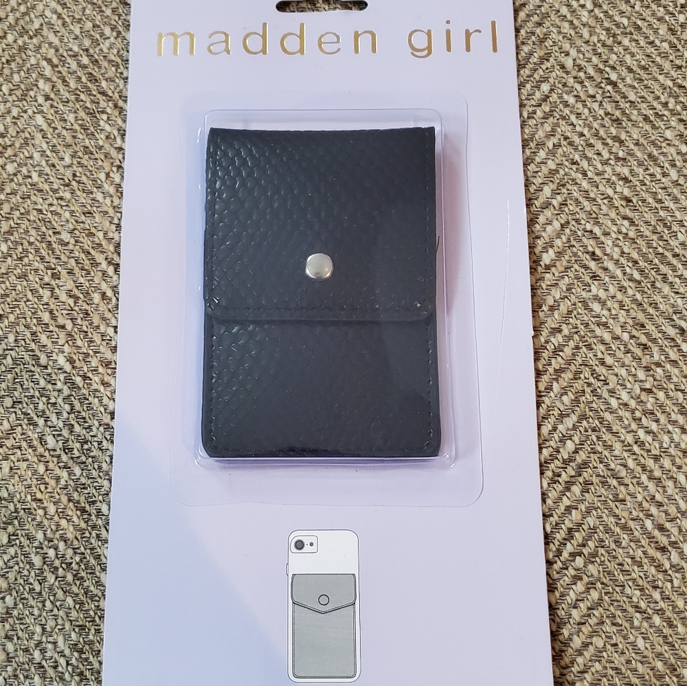 Madden Girl Cellphone ID holder